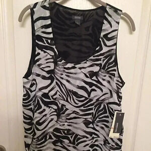 BNWT Reaction-Kenneth Cole zebra print top  sz 10